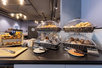 holiday inn the niu quay hamburg harburg by ihg