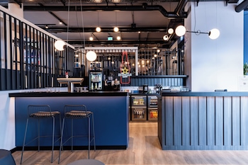 holiday inn the niu quay hamburg harburg by ihg
