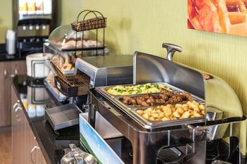 comfort inn thunder bay