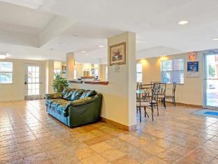 quality inn and suites near six flags and medical center