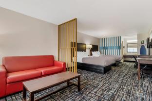 quality inn and suites near six flags and medical center