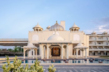 bhanfort palace hotel and resort