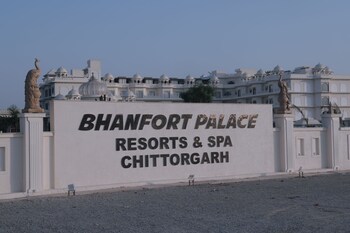 bhanfort palace hotel and resort