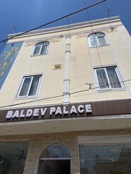 hotel baldev palace