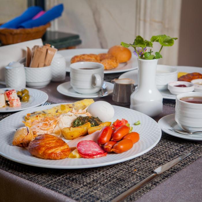 el hotel and resort bali sanur