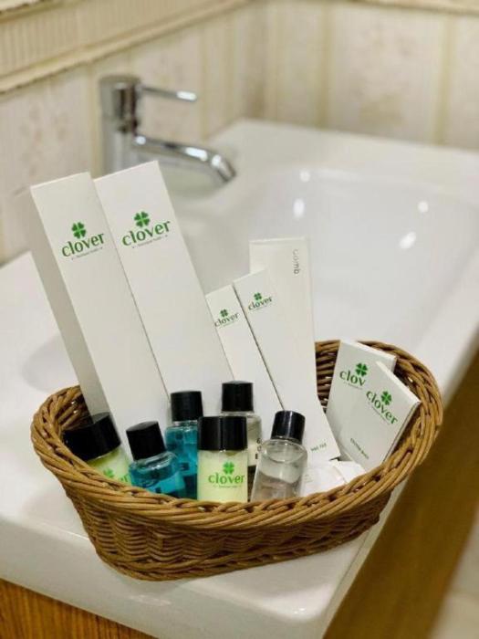 clover hotel