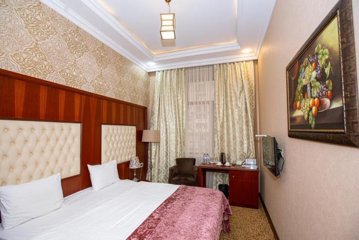 clover hotel