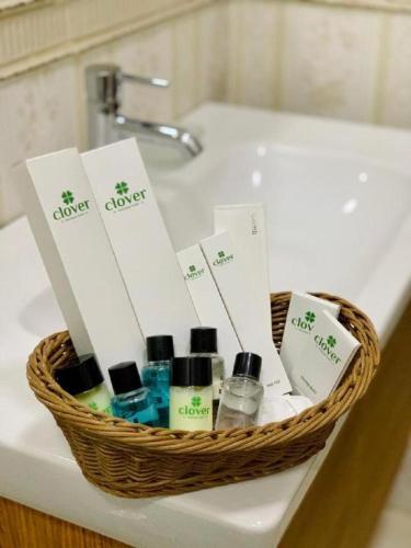 clover hotel