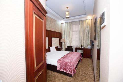 clover hotel