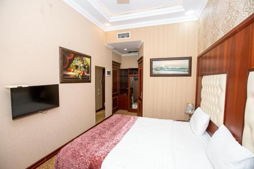 clover hotel