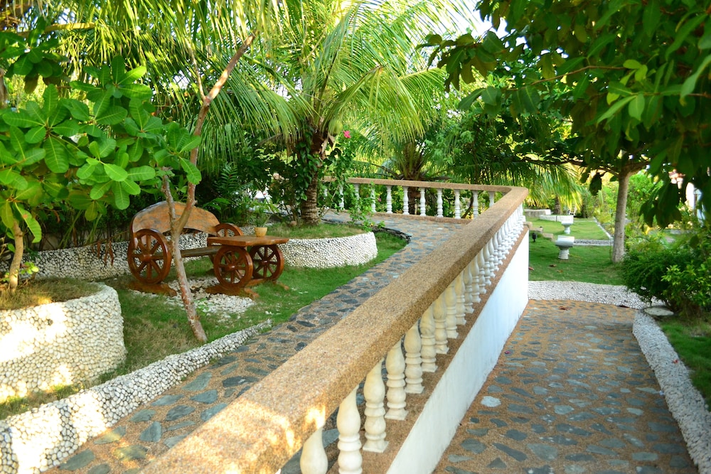 eden resort