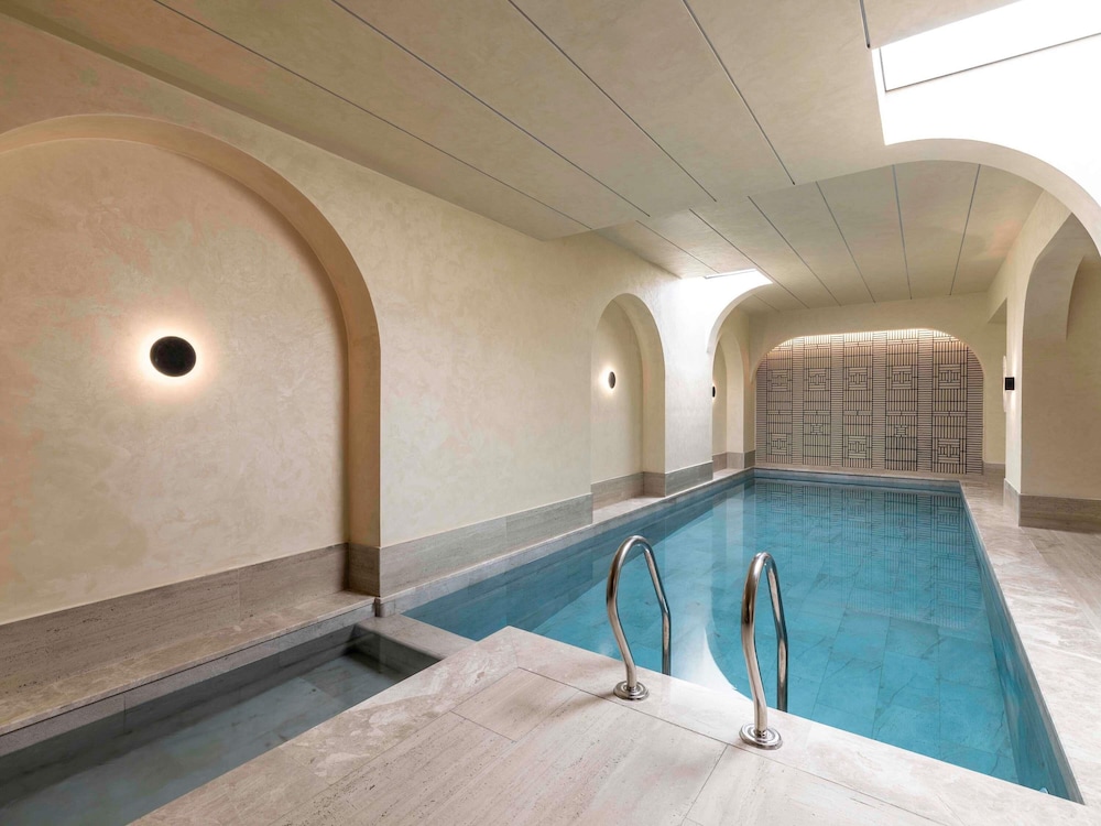movenpick istanbul old town