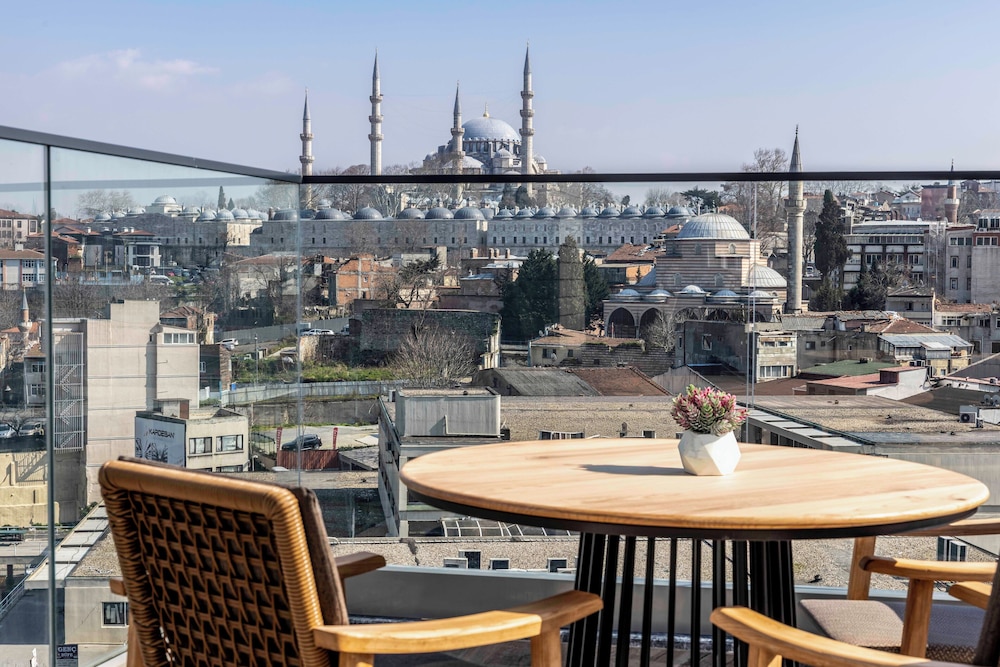 istanbul