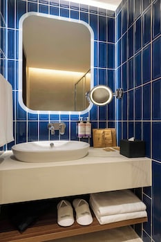 movenpick istanbul old town
