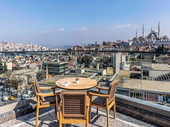 movenpick istanbul old town