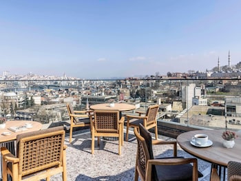 movenpick istanbul old town
