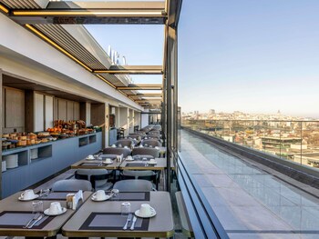 movenpick istanbul old town