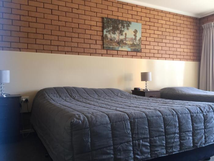 deniliquin motel