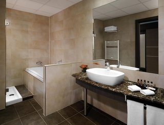 Sheraton Milan Malpensa Airport Hotel & Conference Center,Case Nuove>>Bergamo,4 star