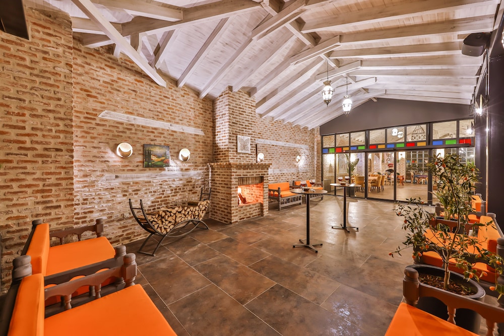 cetmihan hotel