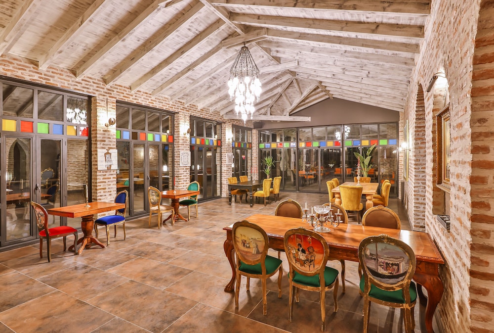 cetmihan hotel