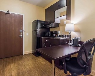 Quality Inn,New Brunswick>>Moncton,3 star