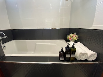 nt place sukhumvit suites