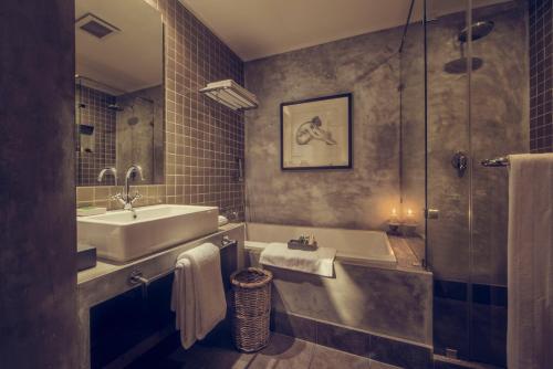 paradise road tintagel colombo