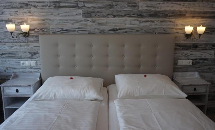 hotel diana