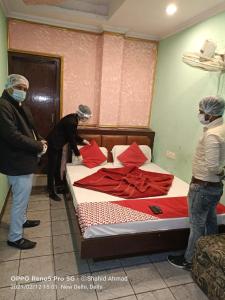 Hotel Delhi Empire Dx,8678, Desh Bandhu Gupta Rd, Opp. Sanjeevan Hospital, Arya Nagar, Paharganj, New Delhi, Delhi 110055,3 star