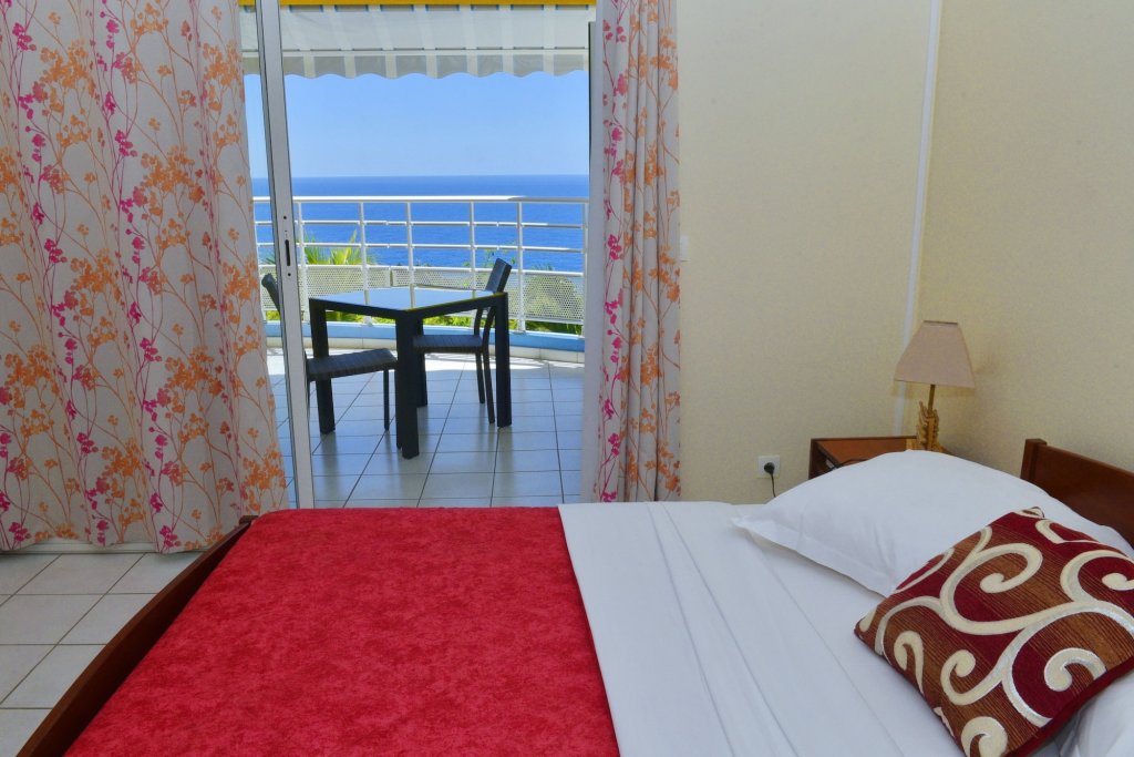 Le Village Pomme Cannelle,Le Diamant>>Fort-De-France,3 star