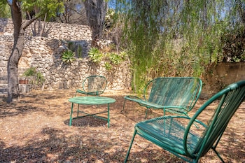 galatea cottage con piscina by wonderful italy