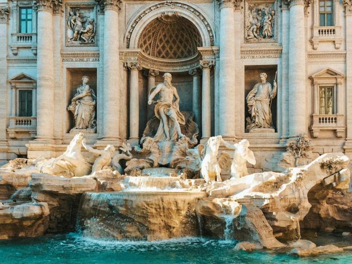 hotiday roma trevi