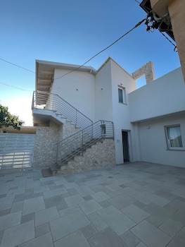 Aurantia - Mediterranean Tale,,4 star