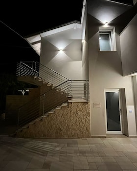 Aurantia - Mediterranean Tale,,4 star