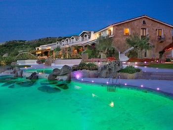 hotiday baja sardinia saline