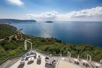 hotiday pozzuoli