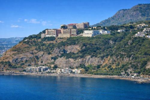 hotiday pozzuoli