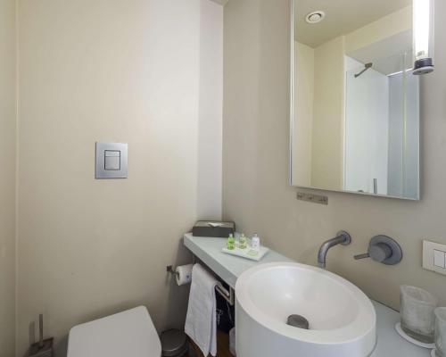 avani palazzo moscova milan hotel previously nh palazzo moscova