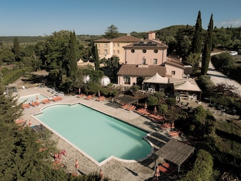 Hotiday Toscana Riparbella,,4 star