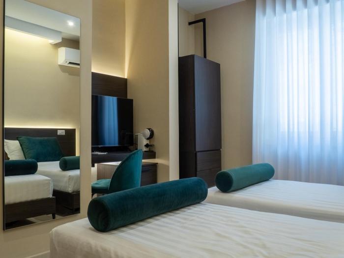 n42 hotel