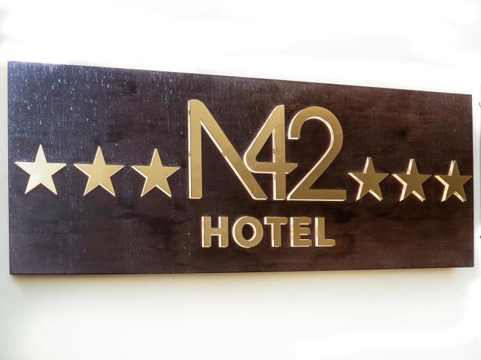 n42 hotel