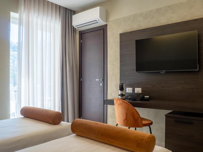 n42 hotel