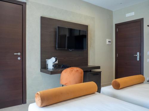 n42 hotel