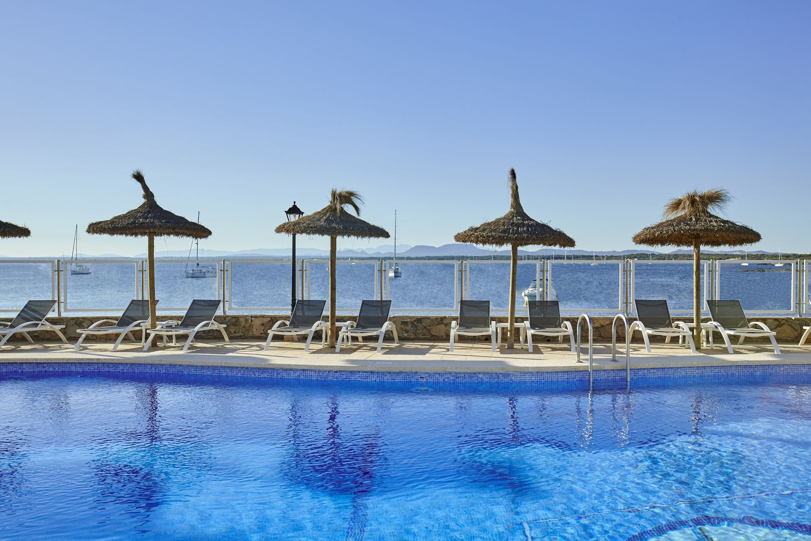 universal hotel marques