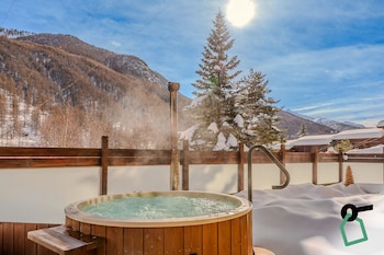 Hotiday Pragelato,,3 star