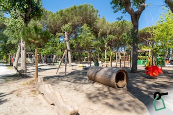 hotiday lodge viareggio