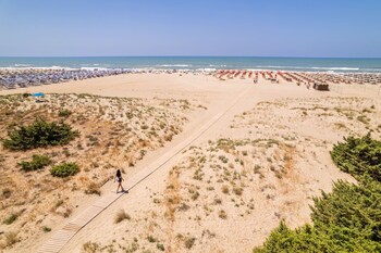 hotiday lodge viareggio