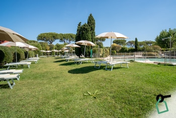hotiday lodge viareggio
