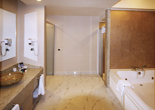 royal alhambra palace